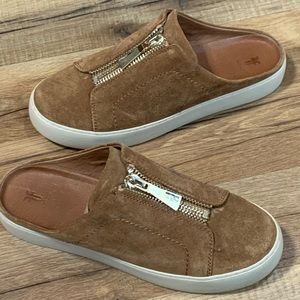 Frye Lena Zip Mule size 8